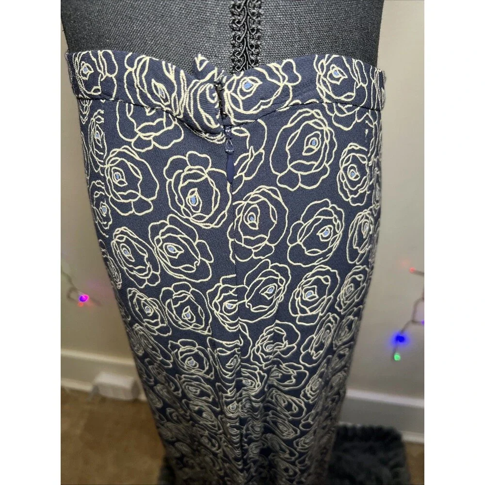 Eddie Bauer Women’s Maxi Skirt Floral Print Size 10 - Picture 3 of 4